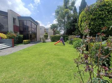 Casa de 4 habitaciones, Miguel Hidalgo · Casa en Venta en Bosques de Las Lomas, Gran Jardín