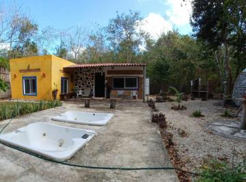 Casa en condominio de 2 habitaciones, Puerto Morelos · Casa en Desarrollo Ecológico Aldea Mahana, Ruta de Los Cenotes. Puerto Morelos.