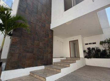 Casa de 4 habitaciones, Cuernavaca · Casa en Venta Zona Dorada, Jardines de Delicias