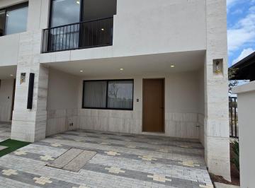 Casa de 3 habitaciones, León · Casa Nueva en Venta Cerca del Colegio Subire y Hospital General Regional No. 58 Imss