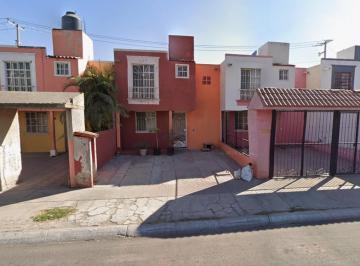 Casa de 3 habitaciones, Tlajomulco de Zúñiga · Casa en Venta en Tlajomulco de Zúñiga, Jalisco. Clm