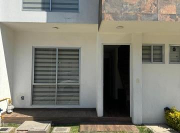 Casa de 3 habitaciones, Huixquilucan · Renta Casa a un Costado de Bosque Real, Muy Cerca de Interlomas y 20 Minutos de