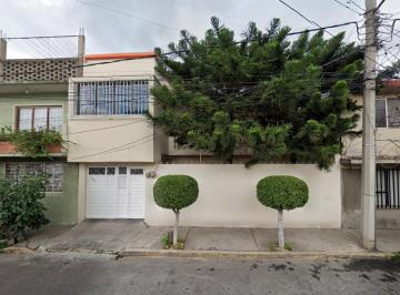 Casa de 4 habitaciones, Tlalnepantla de Baz · Casa en Venta en Prensa Nacional Tlalnepantla