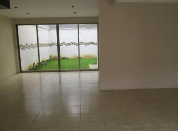 Casa · 3 Recámaras · 2 Estacionamientos · Casa - Unidad Habitacional Sipeh Animas