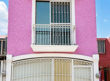 Casa de 3 habitaciones, Irapuato · Casa en Venta Las Carmelita