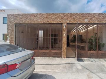Casa · 123m² · 2 Recámaras · 2 Estacionamientos · Casa en Venta en Mérida, en Los Heroes, Una Planta