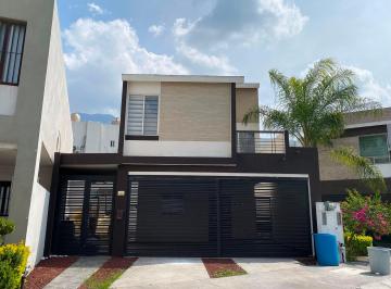 Casa de 4 habitaciones, Monterrey · Casa en Renta, Espacio Cumbres