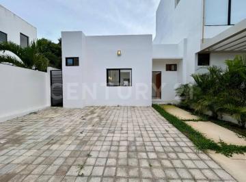 Casa · 91m² · 2 Recámaras · 2 Estacionamientos · Casa a Estrenar 1 Planta | 2 Recámaras | Residencial Rio Cancún