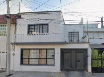 Casa de 3 habitaciones, Iztacalco · Casa en Venta en Reforma Iztaccihuatl Sur