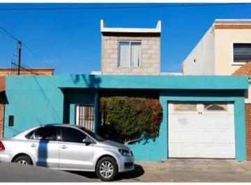 1 · Amplia Casa en Mexicali con 5 Recámaras y 4 Baños
