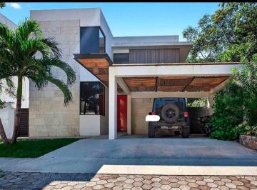 Casa de 3 habitaciones, Solidaridad · Casa en Venta con Alberca Privada en Playa del Carmen, Quintana Roo