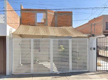 Casa de 4 habitaciones, Aguascalientes · Venta de Casa en Aguscalientes
