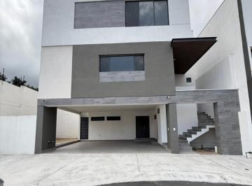 Casa de 3 habitaciones, Monterrey · Casa en Venta en Puerta de Hierro Sector Linces II