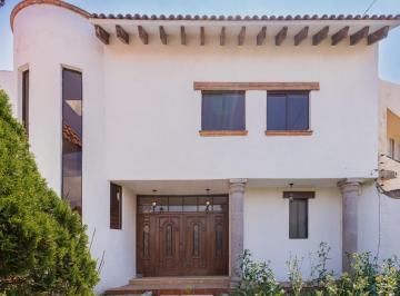 Casa de 3 habitaciones, Cuajimalpa de Morelos · Casa con Jardin