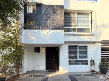 Cochera para 2 autos · Cordillera Arakan 3 Habitaciones 2 ½ Baños