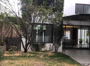 Casa en condominio de 3 habitaciones, Atizapán de Zaragoza · Casa en Bosque Esmeralda con Amplio Jardín y Terraza con Pérgola