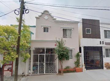 Casa de 3 habitaciones, Santa Catarina · Venta de Casa en Fracclomas Altar Santa Catarina Nuevo Leon