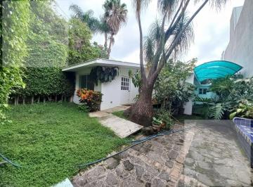 Casa · 115m² · 2 Recámaras · 2 Estacionamientos · Casa en Venta en Vista Hermosa, en un Nivel en Zona Dorada de Cuernavaca