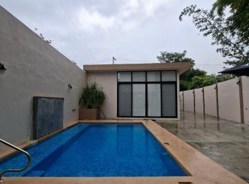 Casa · 438m² · 4 Recámaras · 3 Estacionamientos · Casa - San Jose Sur