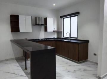 Casa de 3 habitaciones, Monterrey · Casa en Renta en Cumbres Sol Monterrey Nl