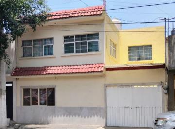 Casa de 3 habitaciones, Iztacalco · Renta de Casa Amplia y Bien Ubicada
