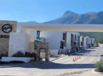 Casa · 120m² · Casa en Renta en Cumbres Vista