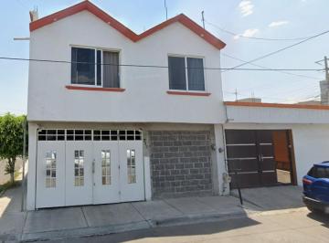 Casa de 3 habitaciones, Querétaro · Venta de Hermosa Casa de Dos Pisos en Mision Fundadores, Santiago de Queretaro, Queretaro!