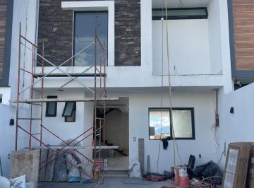 Casa · 147m² · 3 Recámaras · 2 Estacionamientos · Casa en El Fraccionamiento Zimalta