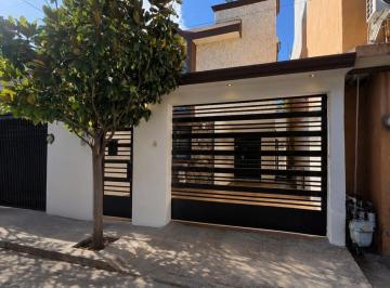 Casa · 3 Recámaras · Casa en Renta Jardines del Canadá
