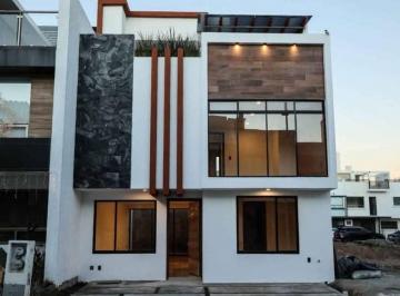 Casa de 5 habitaciones, Mineral de la Reforma · Se Vende Casa de 5 Recamaras y Terraza, Dentro de Fracc. Alvento Habitat