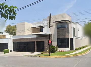 Casa de 5 habitaciones, San Pedro Garza García · Venta de Casa en Nuevo Leon San Pedro Garza Garcia Valle Oriente