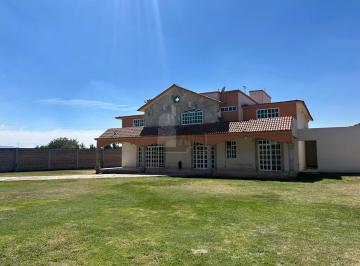 Casa · 700m² · 5 Recámaras · 10 Estacionamientos · Casa Sola en Renta en La Concepción Jolalpan, Tepetlaoxtoc, México