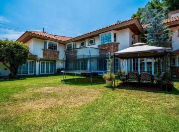 Casa de 4 habitaciones, Alvaro Obregón · Casa en Venta en Jardines del Pedregal