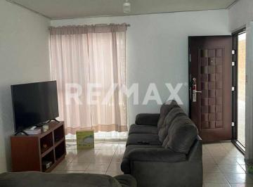 Casa · 150m² · 3 Recámaras · 2 Estacionamientos · Casa en Renta - (4)