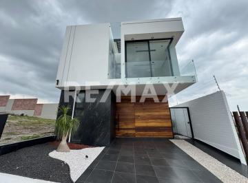 Casa · 192m² · 3 Recámaras · 2 Estacionamientos · Casa en Venta en Albazur - (4)