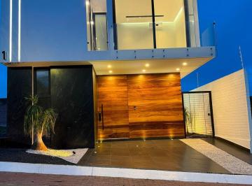 Casa · 192m² · 3 Recámaras · 2 Estacionamientos · Casa en Venta en Albazur - (4)