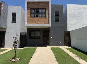 Casa · 80m² · 2 Recámaras · 2 Estacionamientos · Amplia Casa de 2 Recámaras en Venta en Vizcaíno Residencial, Rosarito - (4)