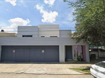 Casa de 4 habitaciones, Zapopan · (Bp) Casa en Col Jardines de Vallarta Zapopan Jalisco