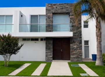 1 · Casa en Renta en Puebla Lomas de Angelópolis Parque Aretha