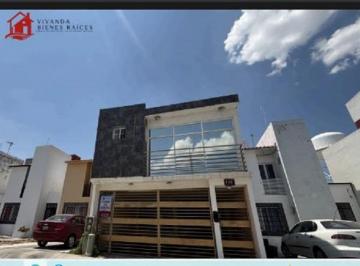 Casa de 4 habitaciones, Salamanca · ️casa en Venta en Fracc Cipreses ️