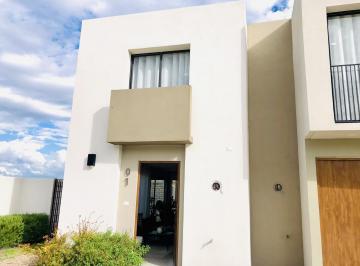 Casa · 63m² · 2 Recámaras · 2 Estacionamientos · Casa en Zákia