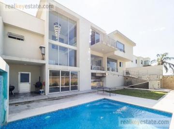 Casa · 569m² · 4 Recámaras · 4 Estacionamientos · Casa en Venta en Contry Silla, Guadalupe, N. L.