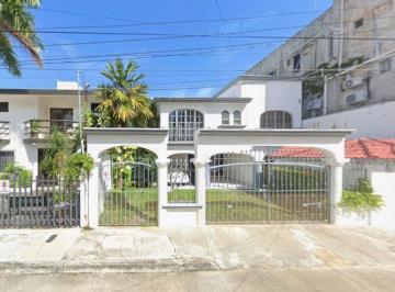 Casa de 4 habitaciones, Benito Juárez · Se Vende Casa en Colonia Supermanzana Cancun Quintana Roo