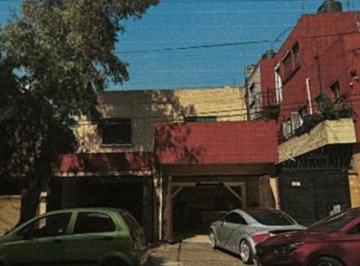 Casa de 6 habitaciones, Cuauhtémoc · Col. Vista Alegre por Metro Chabacano 2 Casas con Local