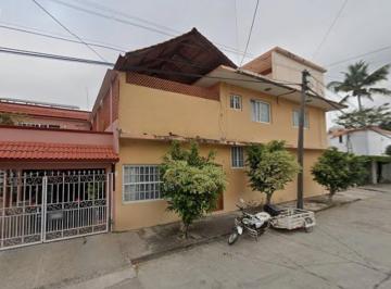 Casa de 5 habitaciones, Coatzacoalcos · Se Vende Casa en Colonia Santa Elena Poza Rica de Hidalgo Veracruz