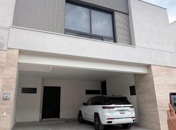 Casa de 3 habitaciones, Santiago · Casa en Renta, Quivira Residencial. Carretera Nacional