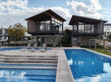Casa · 116m² · 3 Recámaras · 2 Estacionamientos · Casa 3 Habitaciones Excelentes Amenidades