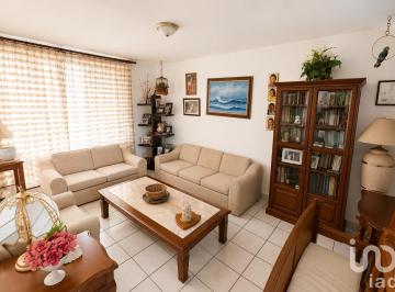 Casa · 147m² · 3 Recámaras · 2 Estacionamientos · Venta de Casa en Queretaro Fracccionamiento San Angel