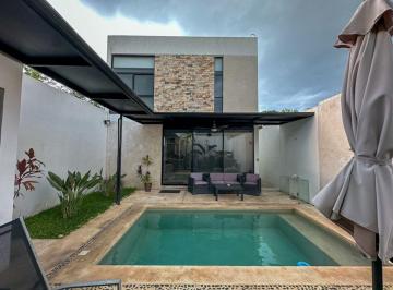 ddef21fbbdfd8c6650d9699c85ab6c61de60d90e3763ad657028344ee196e05a · Casa en Venta en Temozon Norte a Minutos de Plaza La Isla