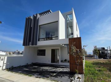 Casa de 4 habitaciones, Pachuca · Casa en Venta en Pachuca | 4 Recámaras, Family Room y Roof Garden | $4,380,000